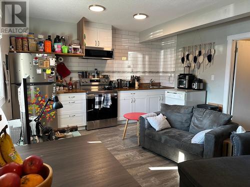 773 Nicholson  Road, Golden, BC - Indoor Photo Showing Living Room