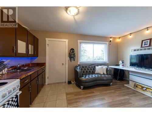 773 Nicholson  Road, Golden, BC - Indoor Photo Showing Kitchen