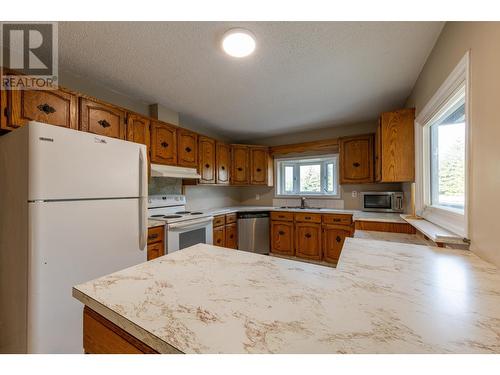 773 Nicholson  Road, Golden, BC - Indoor Photo Showing Kitchen