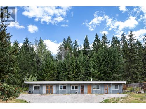 773 Nicholson  Road, Golden, BC - Outdoor