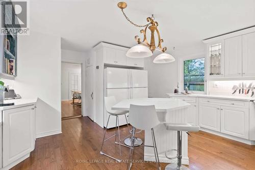 30 Main Street, Milton (Campbellville), ON - Indoor Photo Showing Kitchen