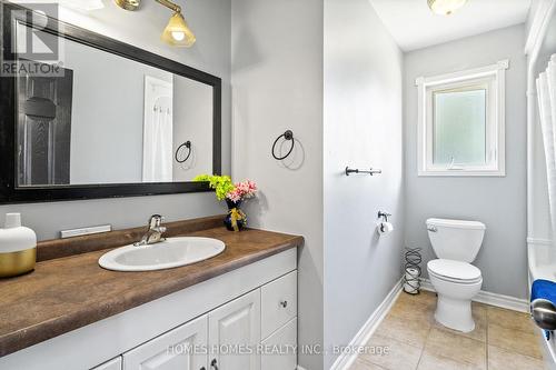 5183 Sherkston Road, Port Colborne (Sherkston), ON - Indoor Photo Showing Bathroom