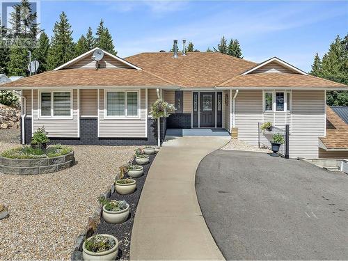 2449 Waverly Place, Blind Bay, BC - Outdoor With Facade