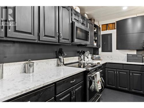 2449 Waverly Place, Blind Bay, BC - Indoor Photo Showing Kitchen