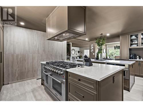 2449 Waverly Place, Blind Bay, BC - Indoor Photo Showing Kitchen With Upgraded Kitchen