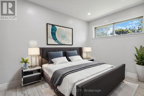 751 Leroy Avenue, London, ON - Indoor Photo Showing Bedroom