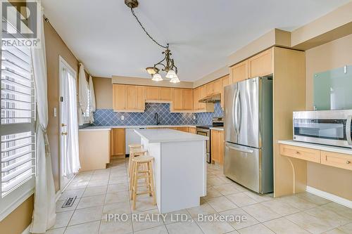 2251 Kenneth Crescent, Burlington (Orchard), ON - Indoor Photo Showing Kitchen