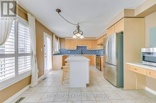 2251 Kenneth Crescent, Burlington (Orchard), ON - Indoor Photo Showing Kitchen