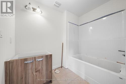 1346 Kaniv Street, Oakville, ON - Indoor Photo Showing Bathroom