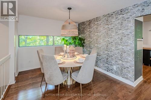 1 - 1250 Marlborough Court, Oakville (College Park), ON - Indoor Photo Showing Dining Room