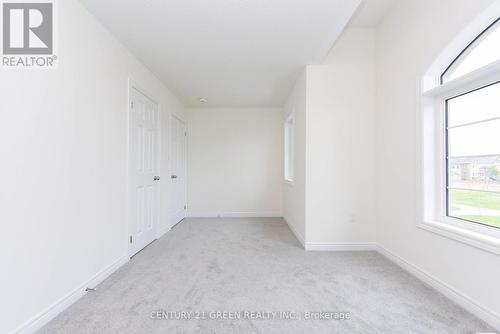 3932 Leonardo Street, Burlington, ON - Indoor Photo Showing Other Room