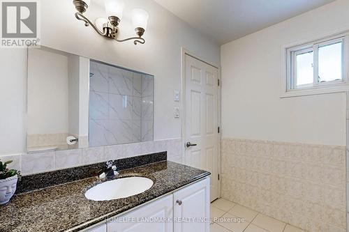 940 Monte Carlo Court, Mississauga (Creditview), ON - Indoor Photo Showing Bathroom