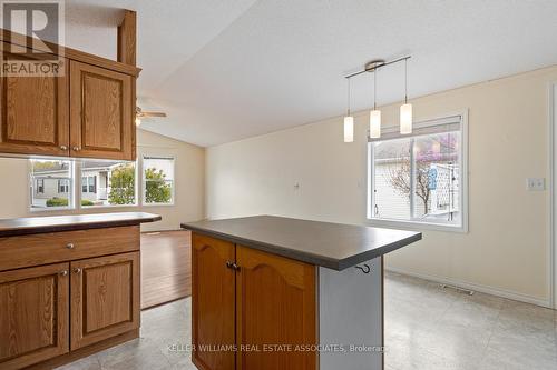 43 Water Street, Puslinch, ON - Indoor Photo Showing Kitchen