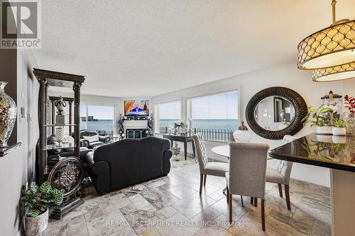 491-493 Dewitt Road, Hamilton (Lakeshore), ON - Indoor Photo Showing Dining Room