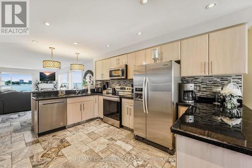 491-493 Dewitt Road, Hamilton (Lakeshore), ON - Indoor Photo Showing Kitchen With Double Sink