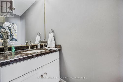 491-493 Dewitt Road, Hamilton (Lakeshore), ON -  Photo Showing Bathroom