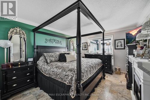 491-493 Dewitt Road, Hamilton (Lakeshore), ON - Indoor Photo Showing Bedroom