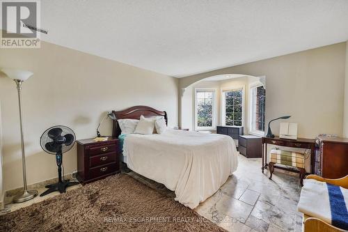 491-493 Dewitt Road, Hamilton (Lakeshore), ON - Indoor Photo Showing Bedroom