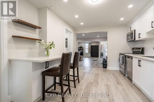 68 Harrison Avenue S, Hamilton (Homeside), ON - Indoor Photo Showing Kitchen