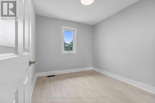 14 - 237 Millbank Drive W, London, ON - Indoor Photo Showing Other Room