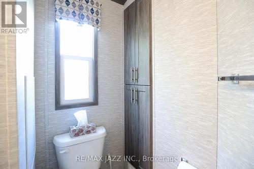 819 - 225 Platten Boulevard, Scugog (Port Perry), ON - Indoor Photo Showing Bathroom