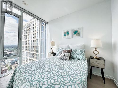 4009 - 101 Peter Street, Toronto (Waterfront Communities), ON - Indoor Photo Showing Bedroom