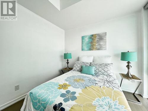 4009 - 101 Peter Street, Toronto (Waterfront Communities), ON - Indoor Photo Showing Bedroom