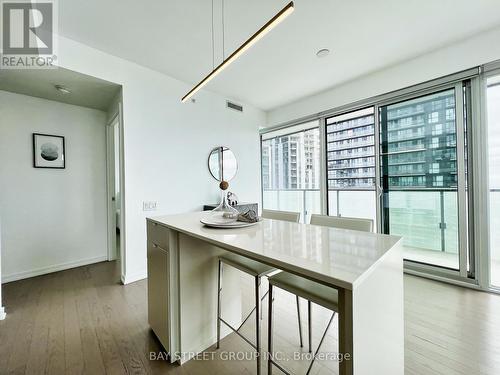 4009 - 101 Peter Street, Toronto (Waterfront Communities), ON - Indoor