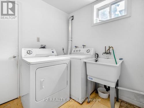 120 Brighton Avenue, Toronto (Bathurst Manor), ON - Indoor Photo Showing Laundry Room