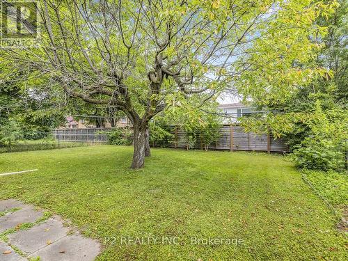 120 Brighton Avenue, Toronto (Bathurst Manor), ON - Outdoor