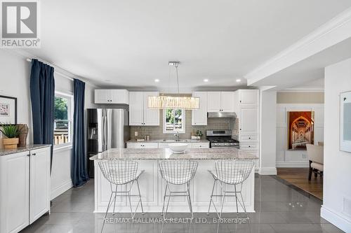 54 Tower Drive, Toronto (Wexford-Maryvale), ON - Indoor Photo Showing Kitchen With Stainless Steel Kitchen With Upgraded Kitchen