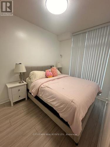 121 - 339 Rathburn Road W, Mississauga (City Centre), ON - Indoor Photo Showing Bedroom