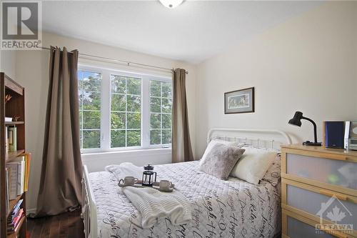 105 Rustwood Private, Ottawa, ON - Indoor Photo Showing Bedroom