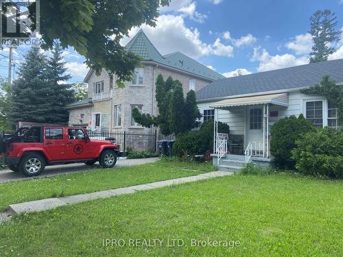 3019 Mcnaughton Avenue, Mississauga (Malton), ON - Outdoor