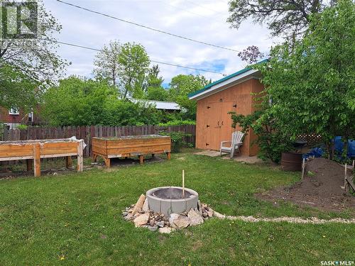 303 3Rd Street, Vonda, SK - Outdoor With Backyard