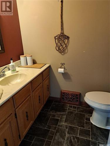 303 3Rd Street, Vonda, SK - Indoor Photo Showing Bathroom