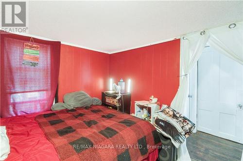 640 King Street, Port Colborne, ON - Indoor Photo Showing Bedroom