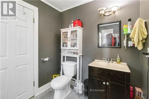 640 King Street, Port Colborne, ON - Indoor Photo Showing Bathroom