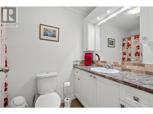 1835 Nancee Way Court Unit# 65, West Kelowna, BC - Indoor Photo Showing Bathroom