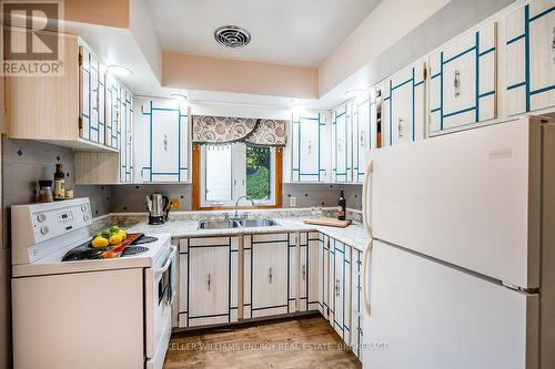 53 Jackman Road, Clarington (Bowmanville), ON - Indoor Photo Showing Kitchen With Double Sink