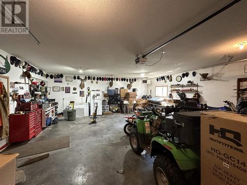 15166 271 Road, Fort St. John, BC - Indoor Photo Showing Garage