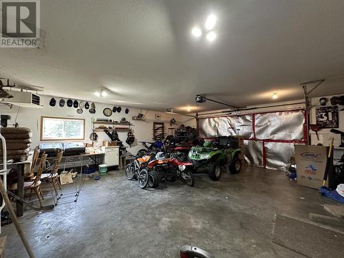 15166 271 Road, Fort St. John, BC - Indoor Photo Showing Garage