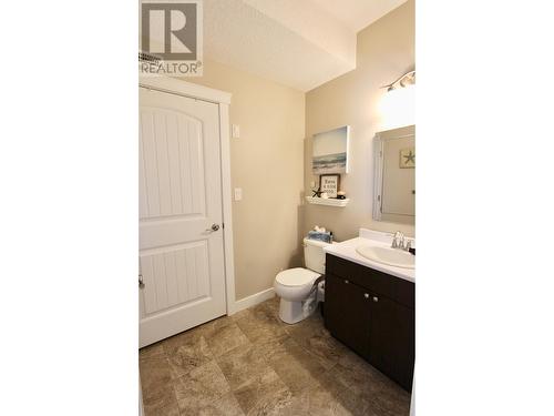 755 Douglas Street, Prince George, BC - Indoor Photo Showing Bathroom