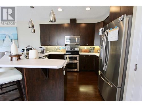 755 Douglas Street, Prince George, BC - Indoor Photo Showing Kitchen With Upgraded Kitchen