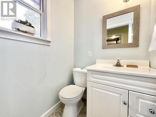 10316 88A Street, Fort St. John, BC - Indoor Photo Showing Bathroom