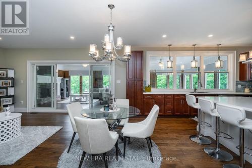 1096 Westbrook Road, Hamilton (Binbrook), ON - Indoor Photo Showing Dining Room