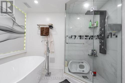 1096 Westbrook Road, Hamilton (Binbrook), ON - Indoor Photo Showing Bathroom