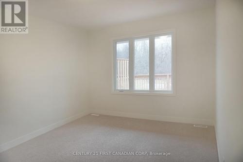 21 - 1960 Evans Boulevard, London, ON - Indoor Photo Showing Other Room