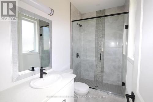 51 - 1960 Evans Boulevard, London, ON - Indoor Photo Showing Bathroom