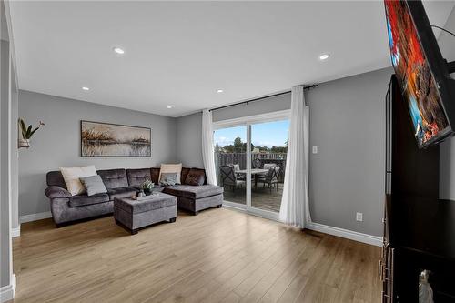 1190 Upper Ottawa Street|Unit #3, Hamilton, ON - Indoor Photo Showing Living Room